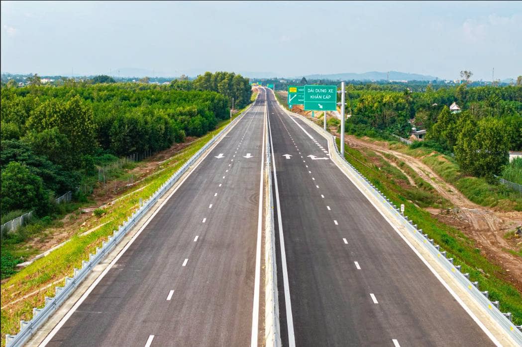 Đèo Cả (HHV)liên tiếp trúng thầu quản lý vận hành các dự án thành phần cao tốc Bắc – Nam