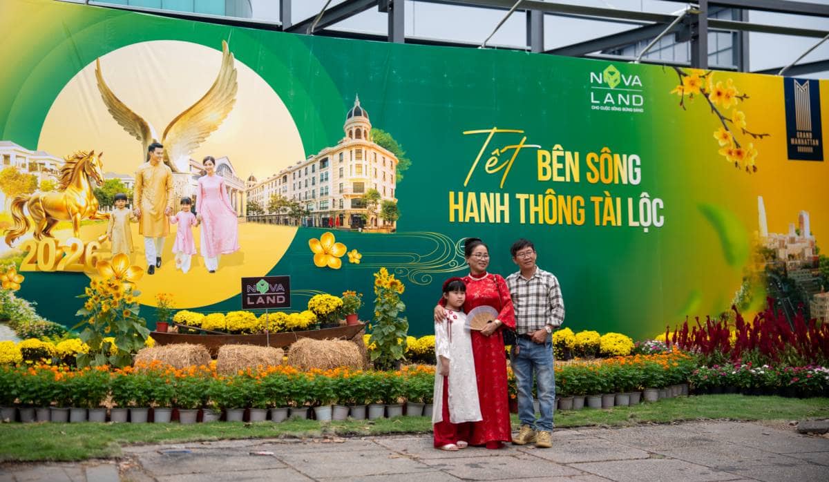 Khu " Đất vàng" 12 Lê Duẩn rực rỡ sắc xuân dịp tết Bính Ngọ