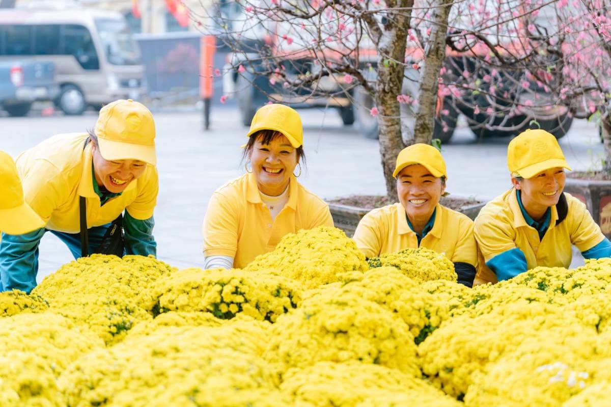 Sun Group dành tặng Hà Nội không gian hoa xuân rực rỡ tại khu vực tượng đài Lý Thái Tổ