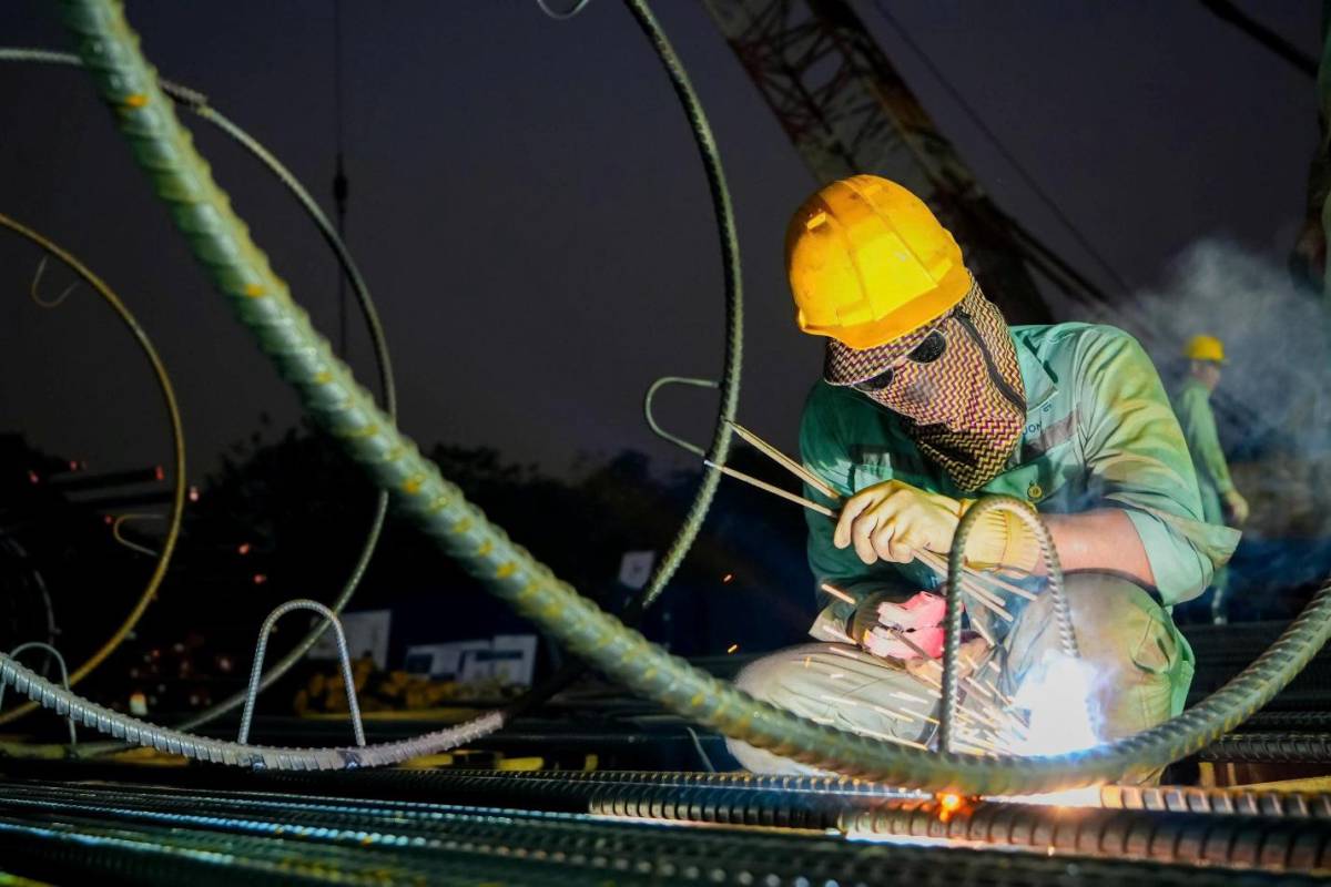 Dồn lực thi công cầu Trần Hưng Đạo, Sun Group đặt mục tiêu cán đích giữa năm 2027