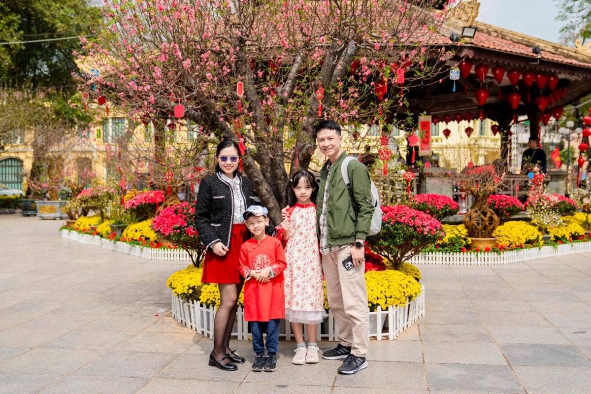 Hà Nội, Sa Pa, Hạ Long, Hà Nam nhộn nhịp khách du xuân ngay từ những ngày đầu năm mới