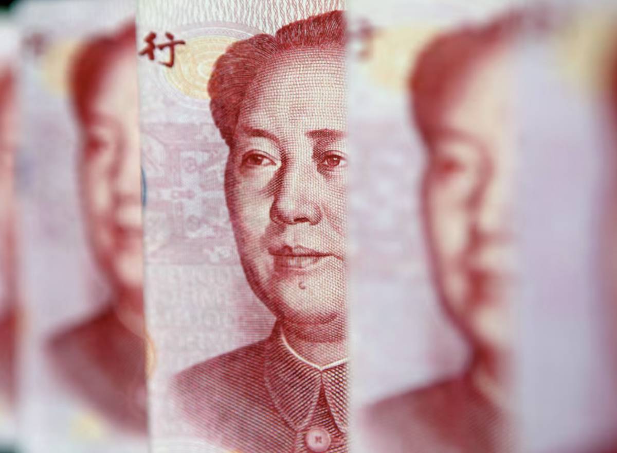 Nhân dân tệ bật tăng trở lại sau mức thấp nhất trong một tháng nhờ định hướng chính sách vững chắc hơn, Bắc Kinh công bố các mục tiêu năm 2026