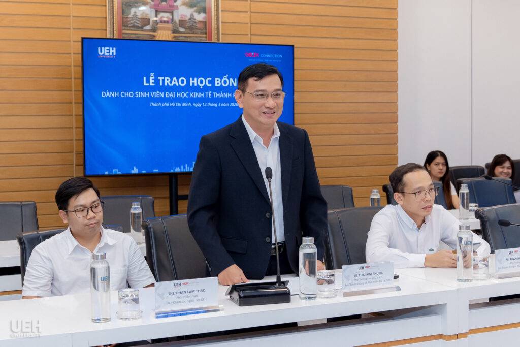 Tập đoàn GELEX trao học bổng cho sinh viên Trường Đại học Kinh tế TP. Hồ Chí Minh