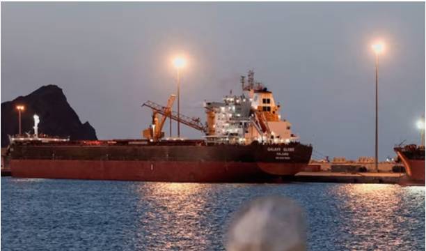 Iran tuyên bố không đóng cửa eo biển Hormuz - Một tuyến đường hàng hải hưởng lợi khi eo biển Hormuz tắc nghẽn