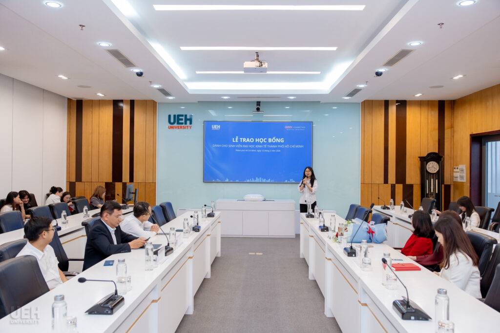 Tập đoàn GELEX trao học bổng cho sinh viên Trường Đại học Kinh tế TP. Hồ Chí Minh