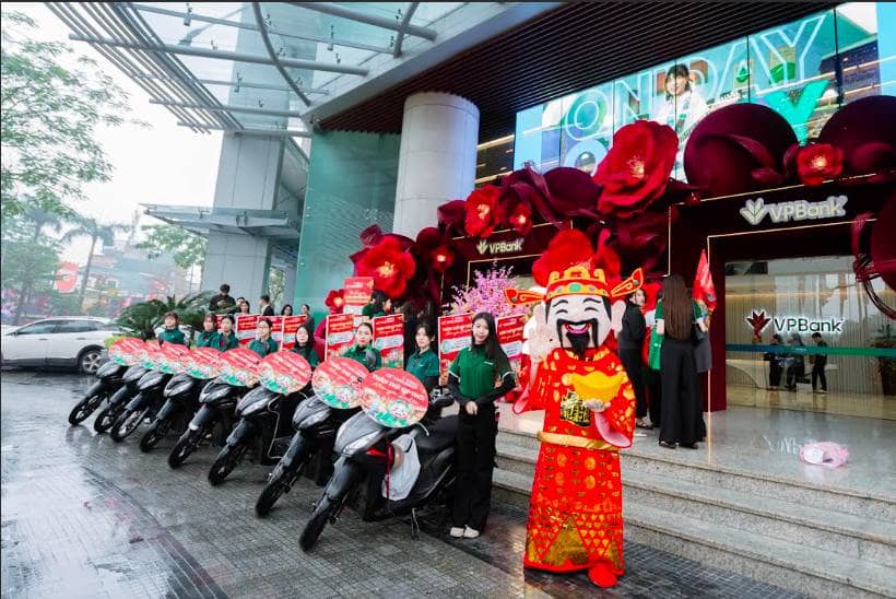 VPBank triển khai chuỗi hoạt động hỗ trợ hộ kinh doanh thích ứng cơ chế thuế mới 