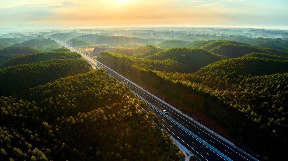 Sân bay, cảng tàu, cao tốc: Sun Group đang tạo nên những “kỳ tích” nào cho hạ tầng giao thông Việt Nam?