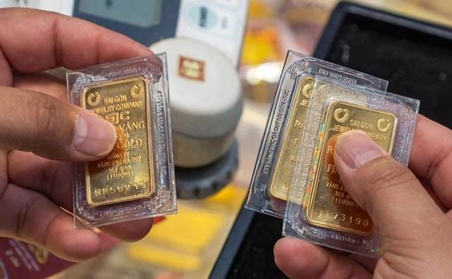 Giá vàng lao dốc ngày 24/03/2026: Áp lực từ USD và vĩ mô toàn cầu, xu hướng ngắn hạn vẫn tiêu cực