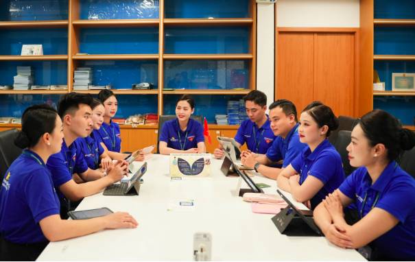 Vietnam Airlines thắp sáng tinh thần nhiệt huyết trên “Chuyến bay Thanh niên” 2026