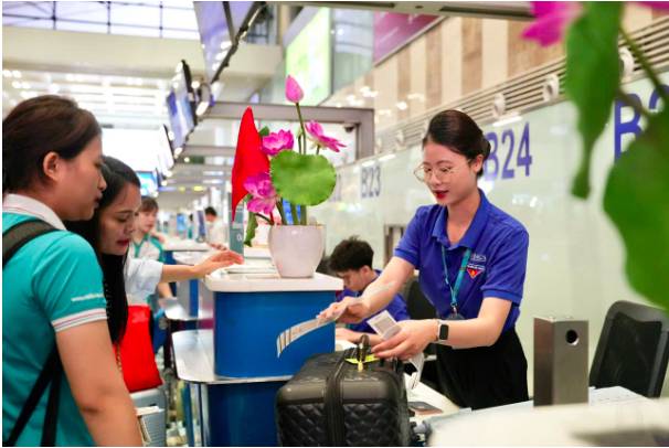 Vietnam Airlines thắp sáng tinh thần nhiệt huyết trên “Chuyến bay Thanh niên” 2026