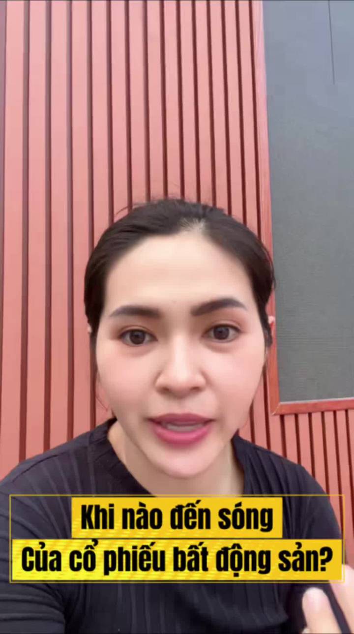 Khi nào đến sóng của cổ phiếu bất động sản?