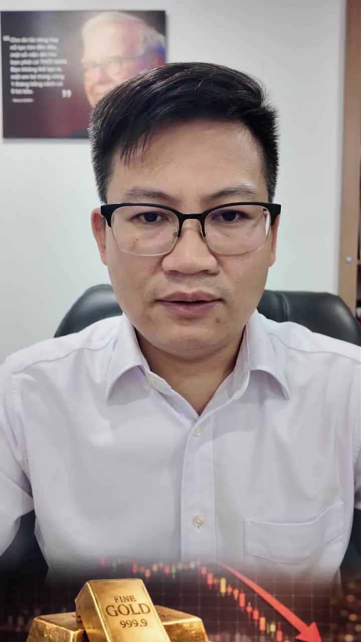 Vàng bị bán tháo – Có nên bắt đáy?