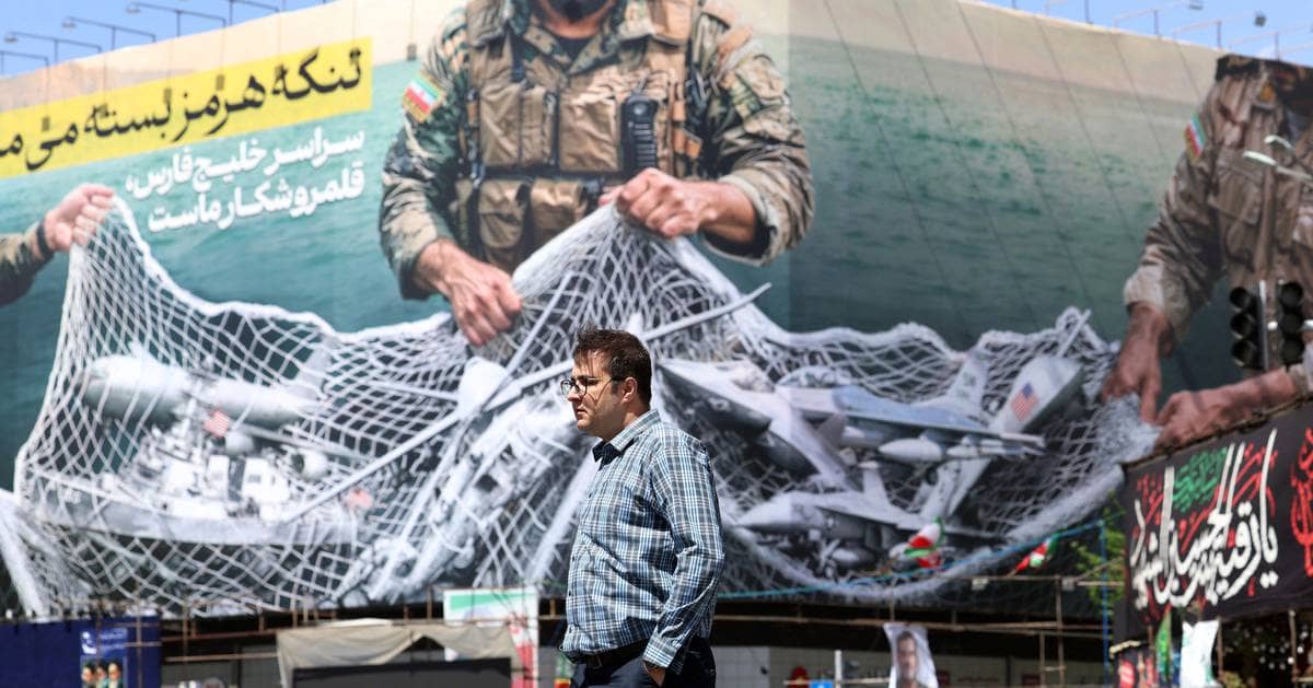 Giá dầu “bốc đầu” trước tối hậu thư của ông Trump: Nguy cơ sốc năng lượng toàn cầu