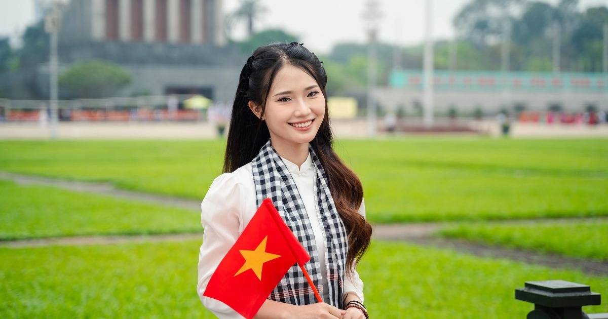 Chính thức lấy ý kiến về hai phương án hoán đổi ngày nghỉ dịp Giỗ Tổ, 30/4-1/5