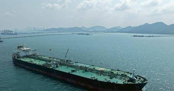 Tàu dầu 700.000 thùng ung dung vượt Hormuz: Thái Lan đối mặt giá xăng kỷ lục