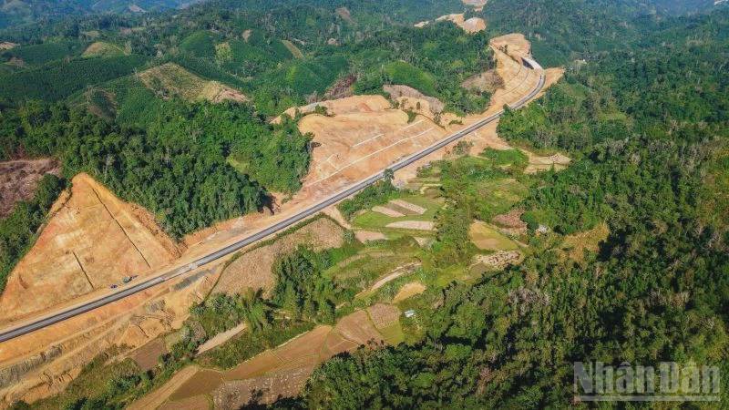 Nhận diện nút thắt, sớm đưa tuyến cao tốc Đồng Đăng-Trà Lĩnh về đích