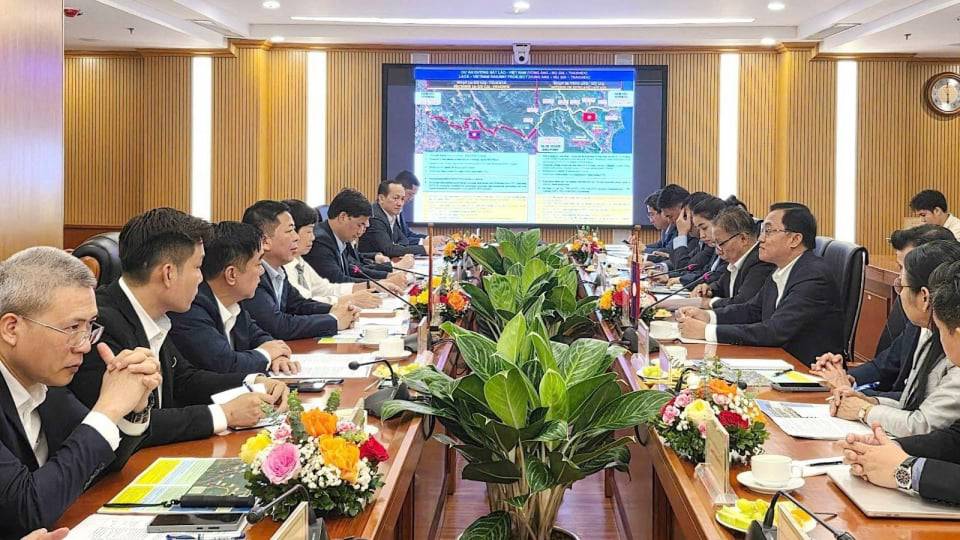 Đèo Cả thúc đẩy triển khai tuyến đường sắt Việt - Lào