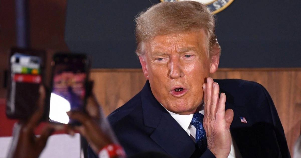 Ông Trump úp mở “2 ngày nữa sẽ có bất ngờ” trong xung đột Iran