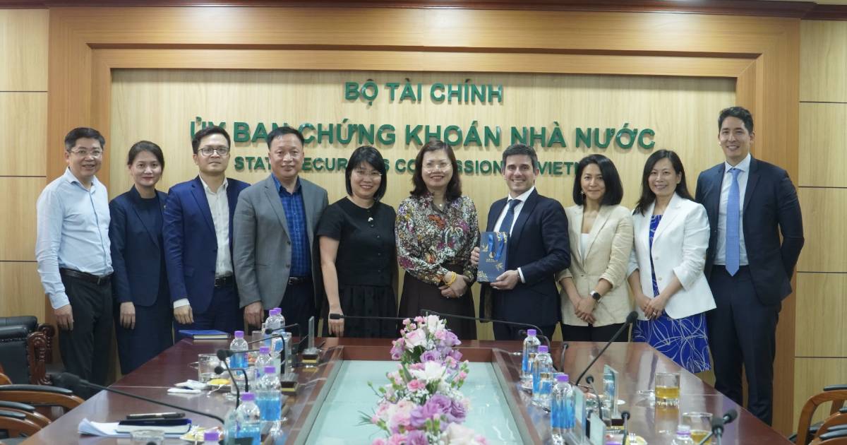 FTSE Russell “bật mí” kế hoạch lớn sau nâng hạng: Thị trường chứng khoán Việt Nam sắp có loạt sản phẩm mới?