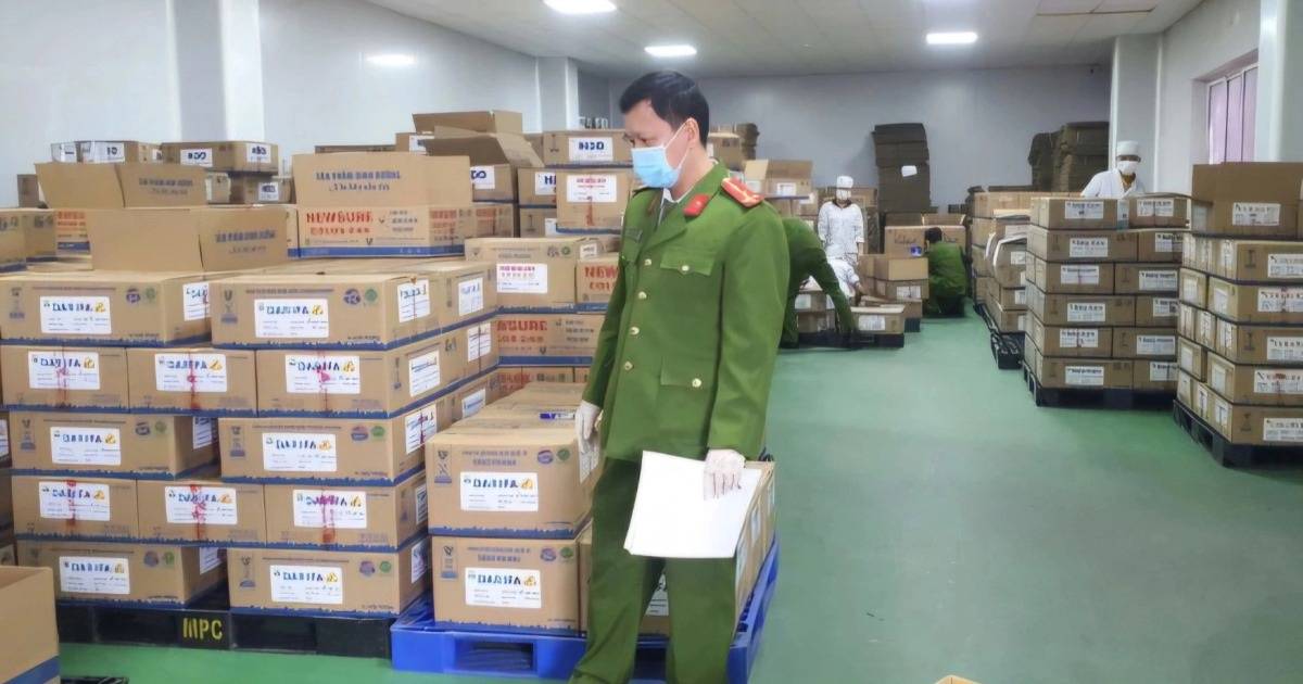 Sốc: 426 loại sữa cho bà bầu, trẻ sinh non bị làm giả, thu lợi gần 40 tỷ