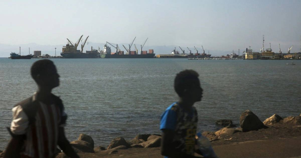 Iran tung “đòn hiểm” ngoài Hormuz: Mỹ đối mặt bài toán chưa từng có