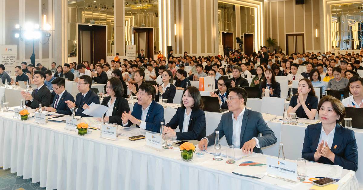 Doanh nghiệp làm ăn tốt, cổ phiếu vẫn 'cắm đầu', vì đâu?