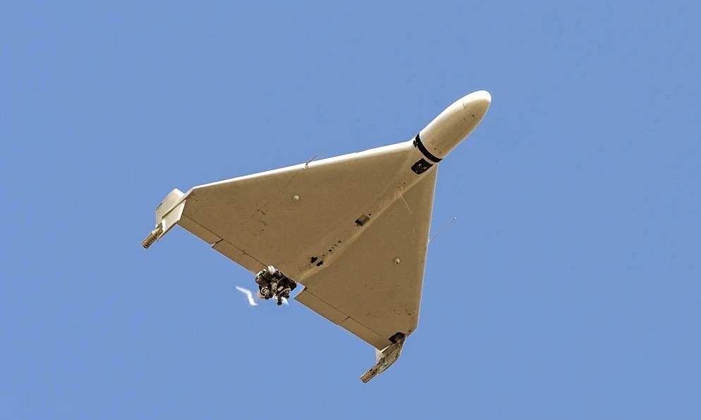 Iran tuyên bố phóng UAV tập kích tàu chiến Mỹ