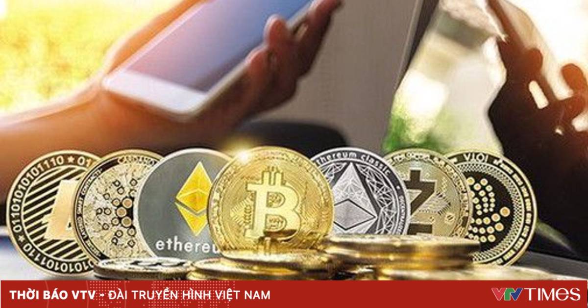 Kiểm tra điện thoại của con bạc , Cựu cán bộ an ninh thuộc A05 chiếm đoạt chục tỷ tiền ảo