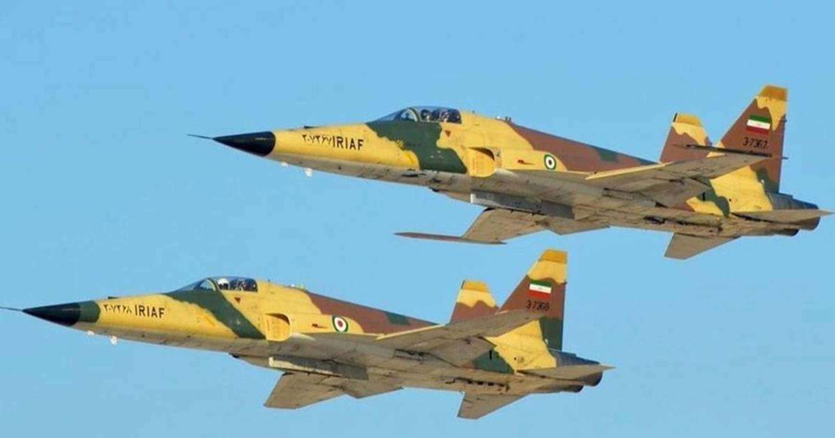 Báo Mỹ tiết lộ lý do Iran di tản hàng loạt máy bay quân sự sang nước láng giềng