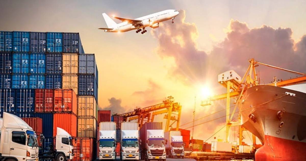 Thâm hụt thương mại chạm mốc 14 tỷ USD