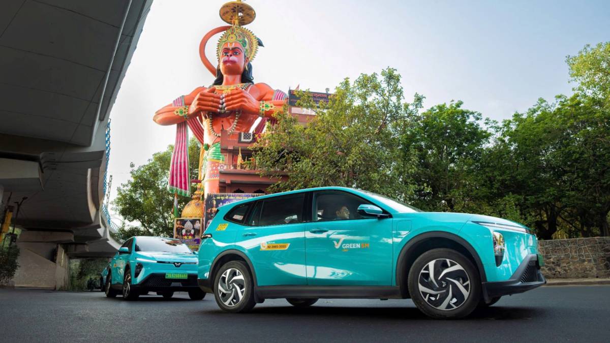Hôm nay, hãng taxi của tỷ phú Phạm Nhật Vượng chính thức gia nhập thị trường 1,4 tỷ dân
