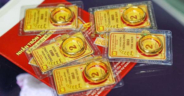 Mua vàng xong, giờ làm gì?