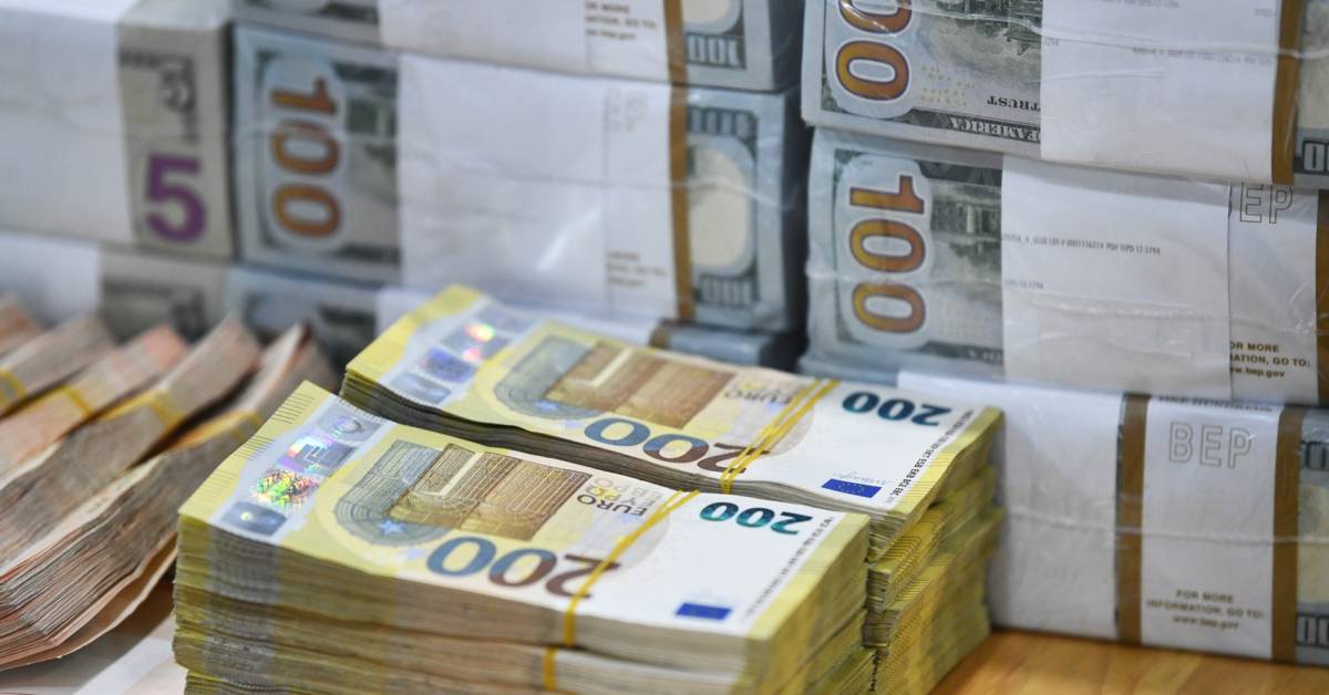 Dự trữ ngoại hối Việt Nam hiện gần 87,6 tỷ USD, giảm gần 28 tỷ so với đỉnh
