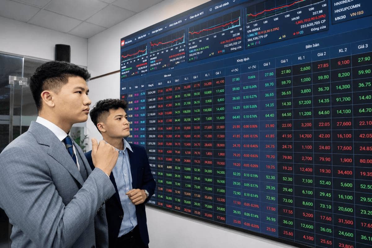 Hơn 850 cổ phiếu vẫn giảm giá từ đầu năm dù VnIndex hồi phục mạnh
