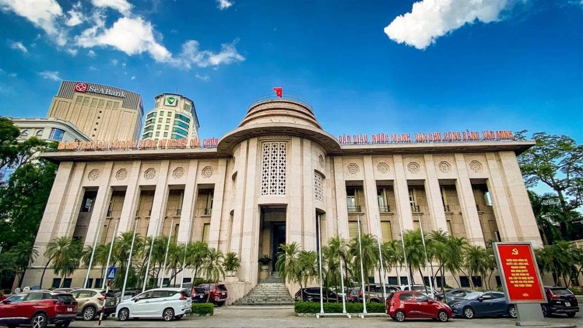 Thị Trường Tiền Tệ 01/04/2026: “Cơn Co Thắt Thanh Khoản” Hé Lộ Điểm Nghẽn Cấu Trúc - Ngân Hàng Đang Bước Vào Chu Kỳ Khó Nhất?