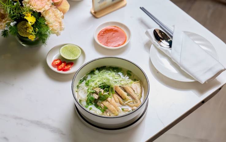 Sun PhuQuoc Airways ra mắt kiệt tác phòng chờ của Bill Bensley tại sân bay Phú Quốc, mở đường bay quốc tế tới Hong Kong (Trung Quốc)