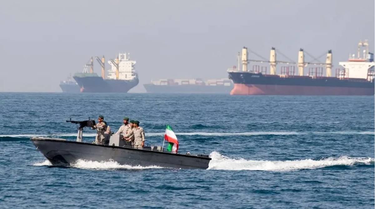 Hormuz đóng lại, nền kinh tế chậm lại: Câu chuyện chưa được kể phía sau giá dầu