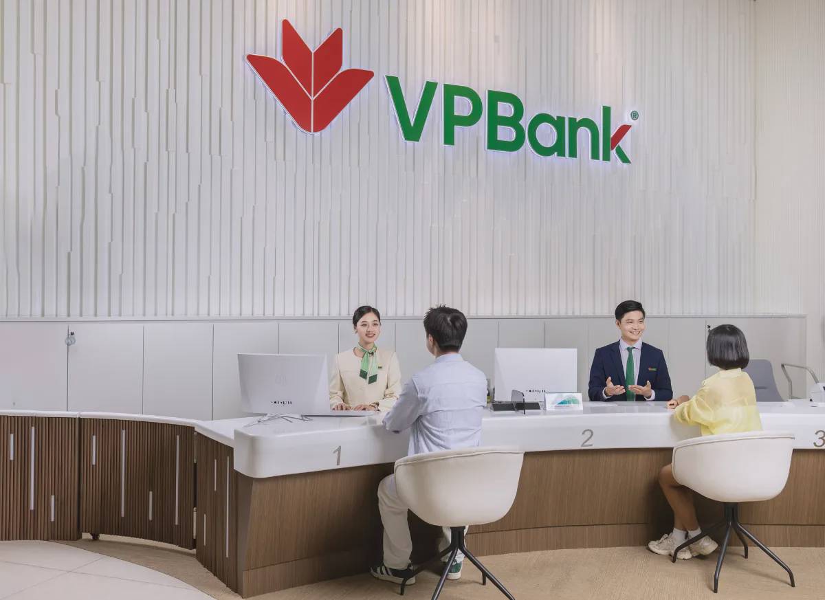 VPBank Chia Tới 31% Cổ Tức & Cổ Phiếu Thưởng - Cao Nhất Ngành: Vì Sao Giá Cổ Phiếu Vẫn “Nằm Im”?