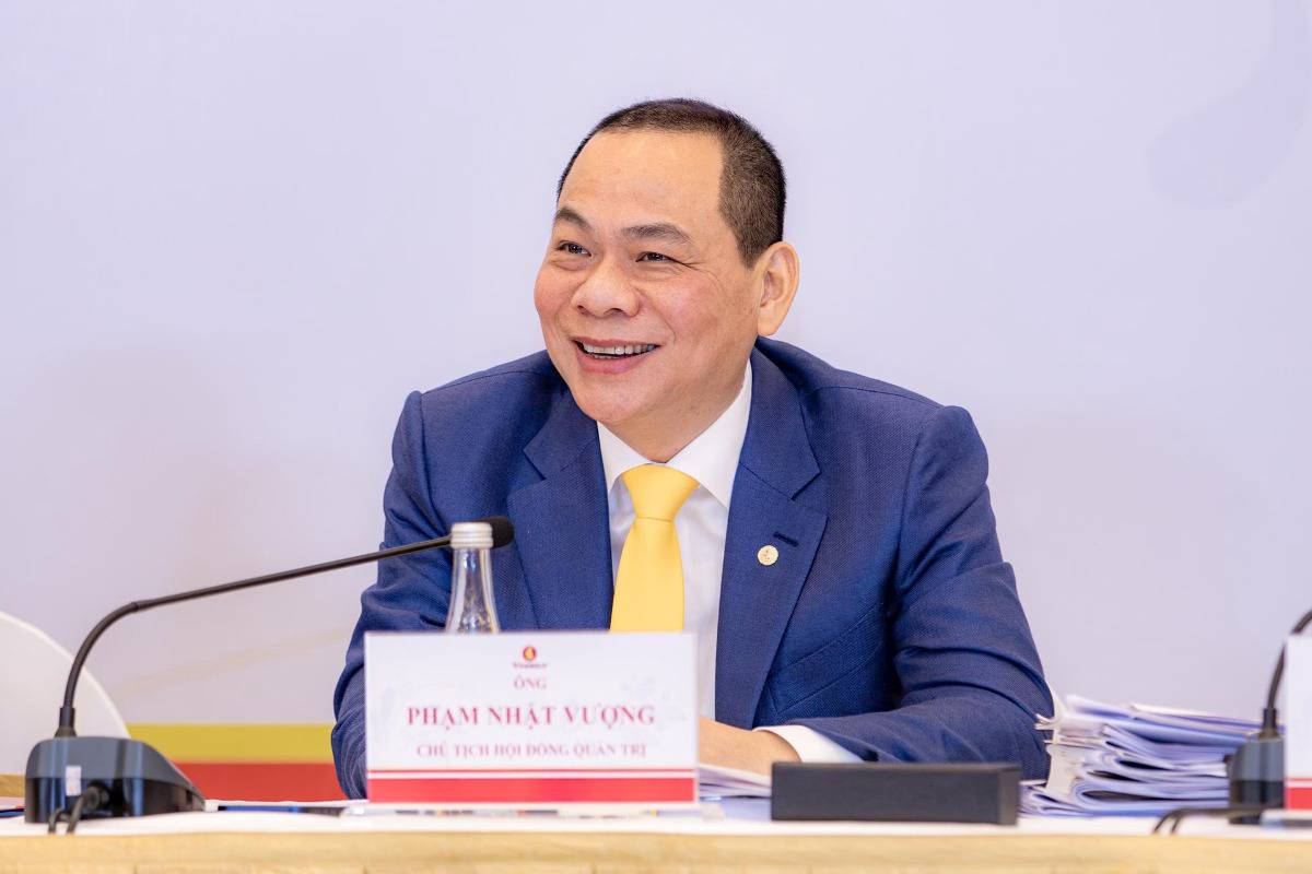 Review ĐHCĐ VinGroup cực chi tiết