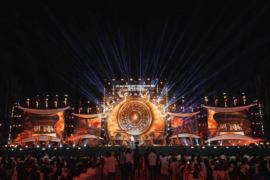 Khai mạc Lễ hội Du lịch biển Sầm Sơn 2026 - “Khát vọng rực rỡ”