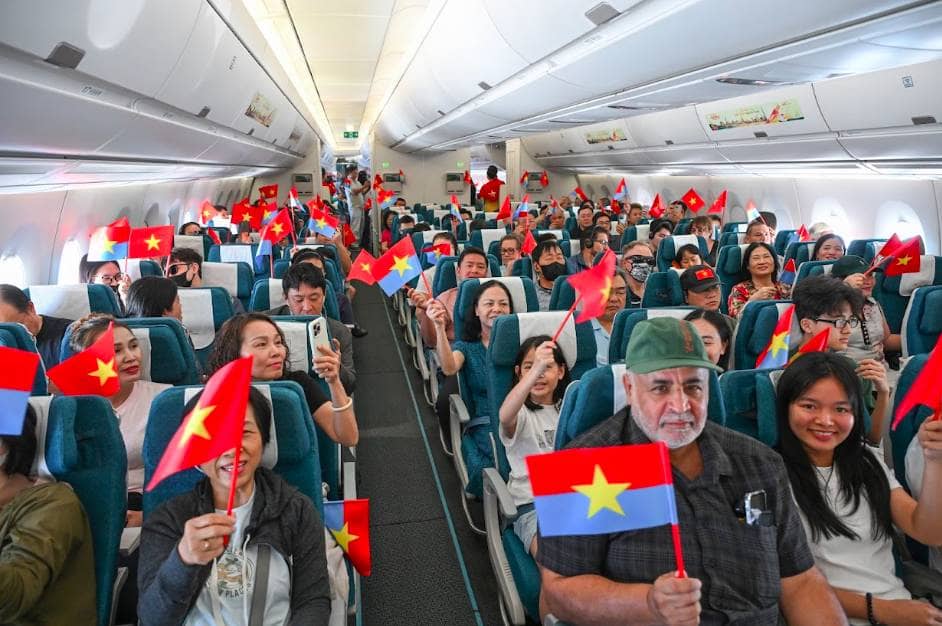 Chuyến bay đặc biệt dịp 30 /4 của Vietnam Airlines: lịch sử là động lực cho những khát vọng vươn cao