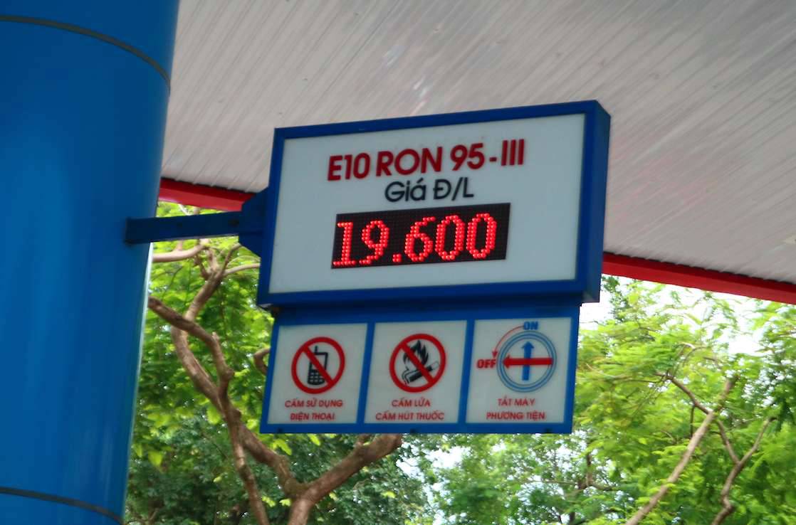 Doanh nghiệp nào đã chuẩn bị cho lộ trình chuyển đổi xăng RON95 sang xăng E10?