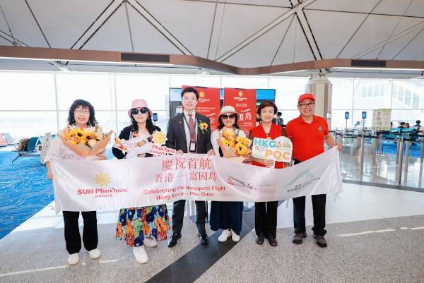 Sun PhuQuoc Airways chính thức cất cánh tới trung tâm tài chính hàng đầu châu Á