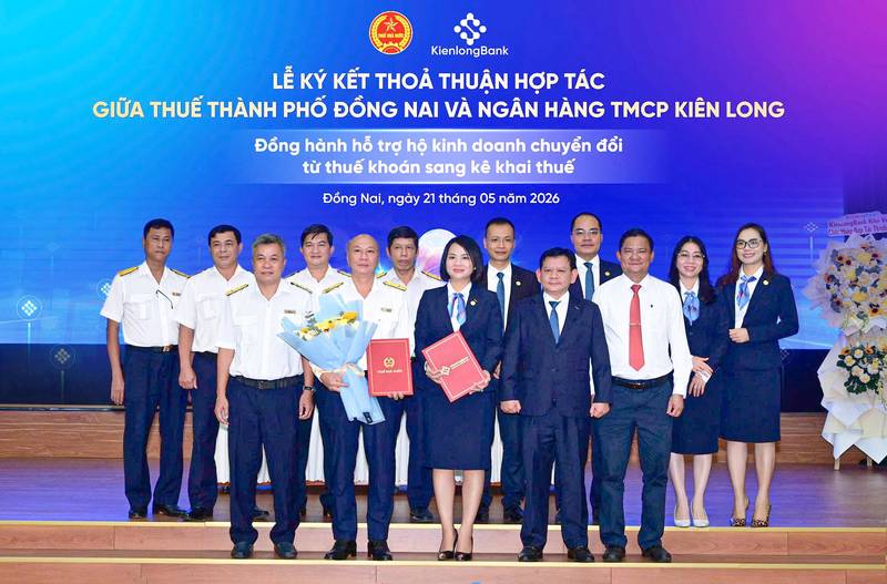 Kinh doanh chuẩn pháp lý cùng giải pháp MyShop 5.0 của KienlongBank. KienlongBank nâng cấp MyShop 5.0  ...