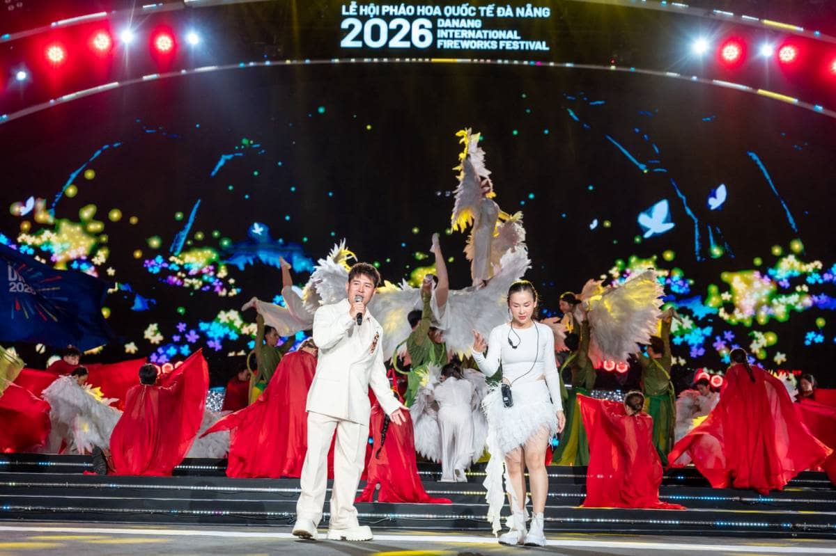Sông Hàn bùng nổ trong đêm tổng duyệt khai mạc DIFF 2026. Sông Hàn bùng nổ trong đêm tổng duyệt khai  ...