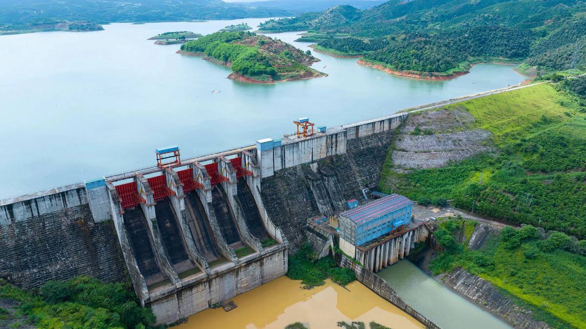 Trung Nam vừa nhận 1,930 tỷ đồng trái phiếu, cổ đông của VND thở phào nhẹ nhõm