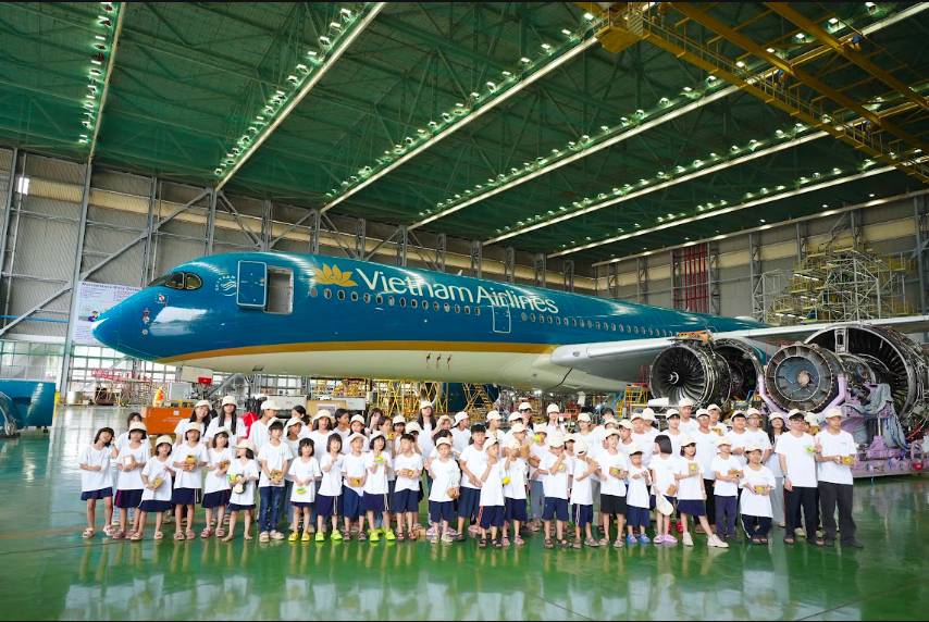 Vietnam Airlines cùng đối tác đưa 100 em nhỏ có hoàn cảnh đặc biệt tham gia “Chuyến đi mơ ước 2026”