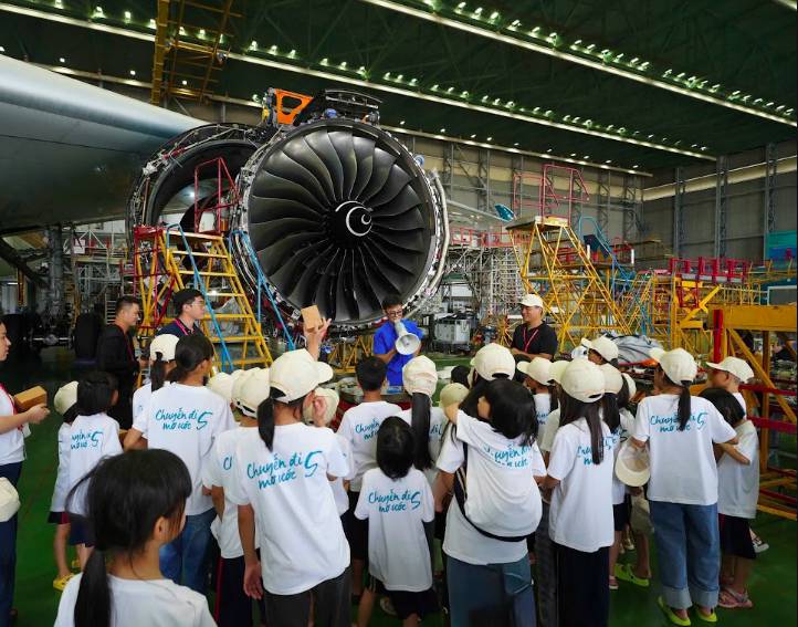 Vietnam Airlines cùng đối tác đưa 100 em nhỏ có hoàn cảnh đặc biệt tham gia “Chuyến đi mơ ước 2026”