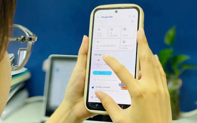 Việt Nam đang siết chặt chuyển tiền liên ngân hàng của người dân và sự thật