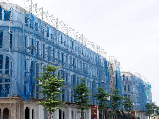 Dự án nhà phố hàng hiệu của Sunshine Group tăng tốc về đích, gần 1.300 căn đã cất nóc. Tâm điểm chú  ...